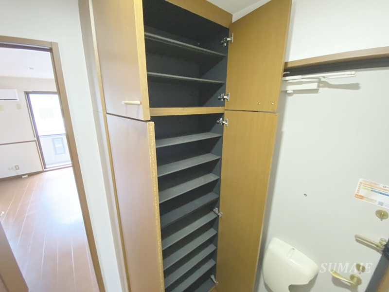 ヴィクトワール　Ⅰの収納|シューズボックスです☆