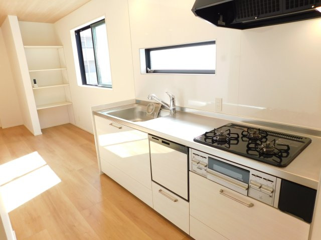 名古屋市港区九番町４丁目の中古一戸建のキッチン|◇キッチン◇　　ビルトインコンロ交換・食洗機付き・前面コンセント　（令和８年３月リフォーム済）