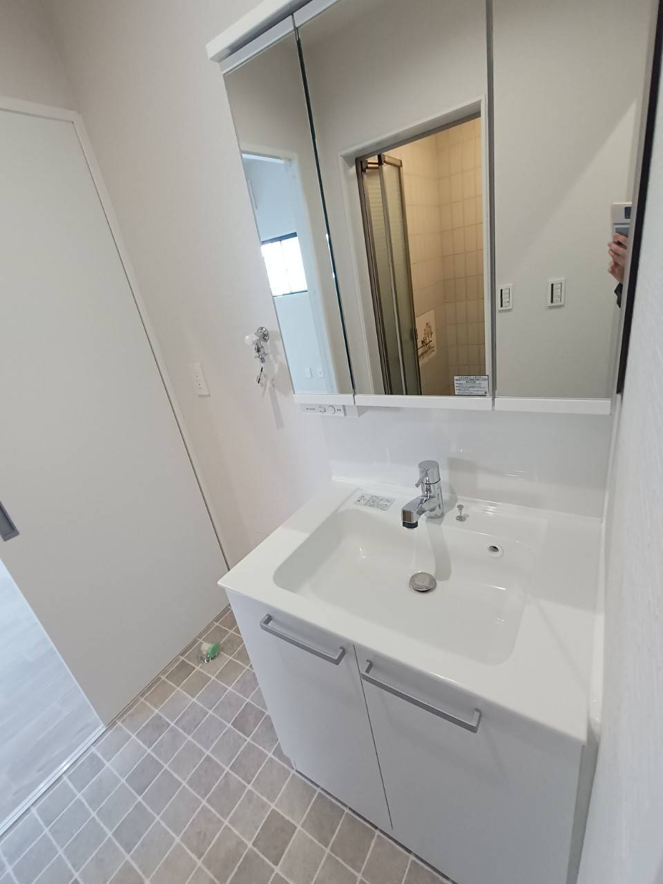 【独立洗面台】