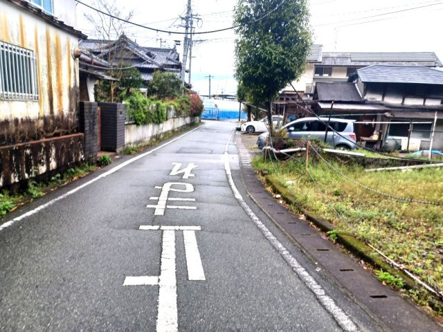 宇土市住吉町の売地の前面道路含む現地写真