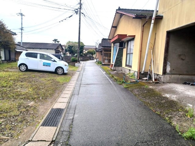 宇土市住吉町の売地の前面道路含む現地写真