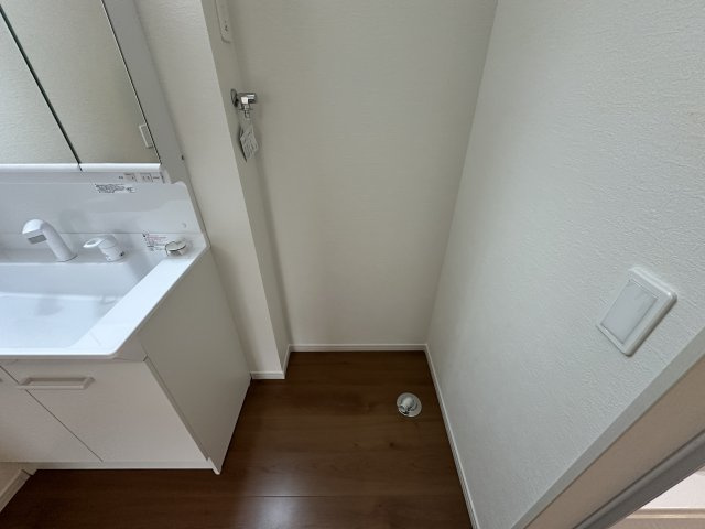 明石市大久保町山手台２丁目戸建２号棟のランドリースペース