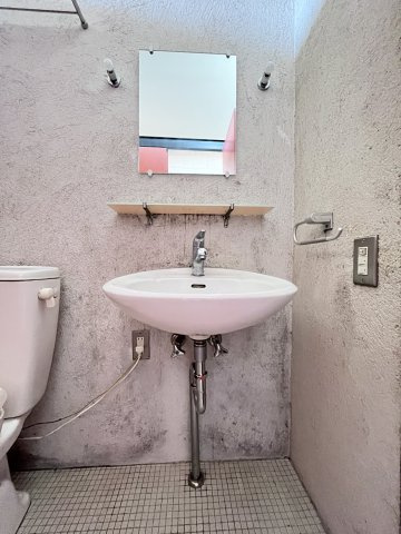 カーサマニエラの洗面所