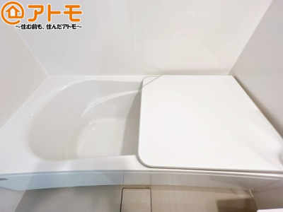 【浴室】 | 葵区沓谷一丁目　新築戸建　全1棟 | ボタンひとつで湯張りのできるオートバスは、追い炊きも給湯温度の変更も楽々♪