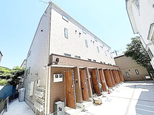 鎌倉市岩瀬のアパート