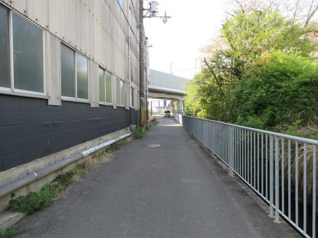 高槻市萩之庄５丁目の工場