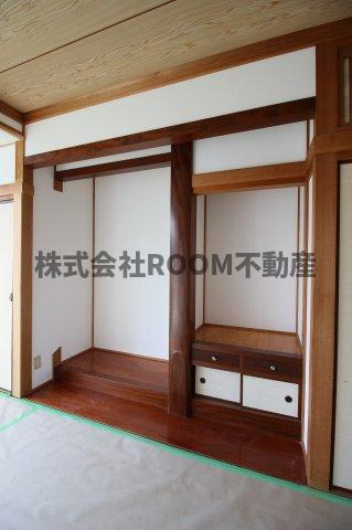 松田貸家の収納|たっぷりとした収納スペースです