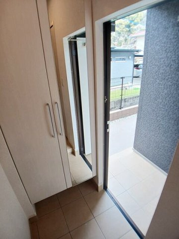 ＣＲＥＣＩＲの玄関