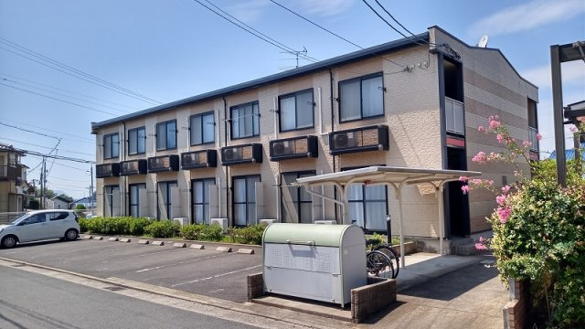 レオパレスエスポワール　柳ヶ丘の外観
