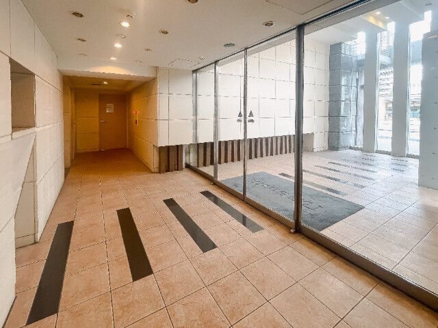 レジディア新横浜のロビー
