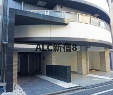 エクセリア渋谷富ヶ谷のエントランス