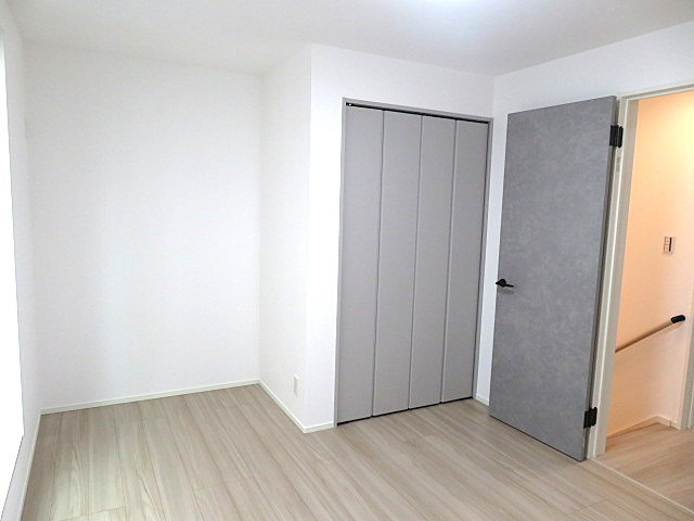 仲介手数料無料　横浜市中区本牧町２丁目の洋室