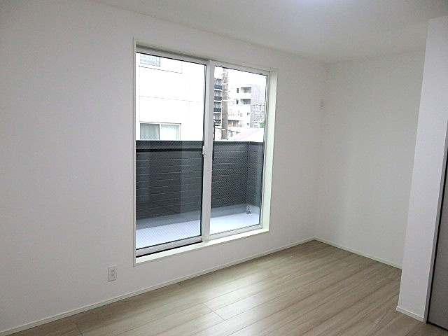 仲介手数料無料　横浜市中区本牧町２丁目の洋室