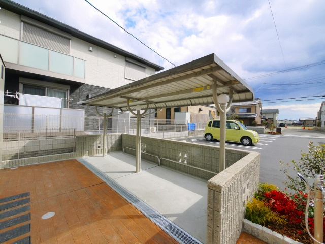 ミエティトゥーラのその他共用部分|ゆったりとした駐輪スペース