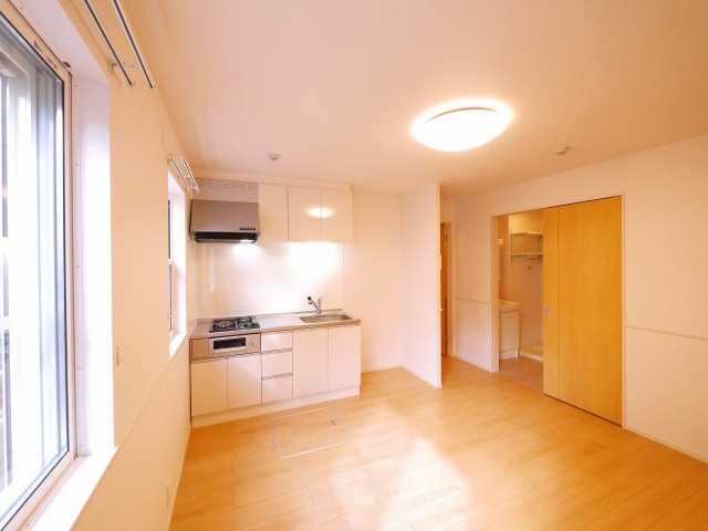 ミエティトゥーラの居間・リビング|こちらの居間で趣味の時間をお楽しみください