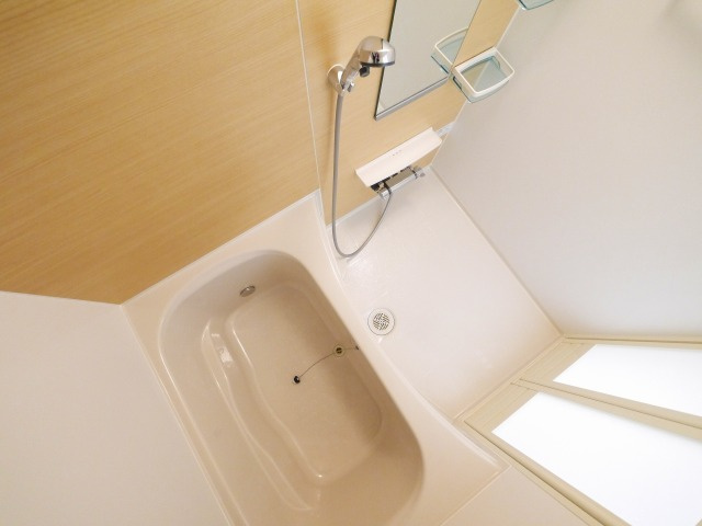 ミエティトゥーラの浴室|落ち着いた空間のお風呂です