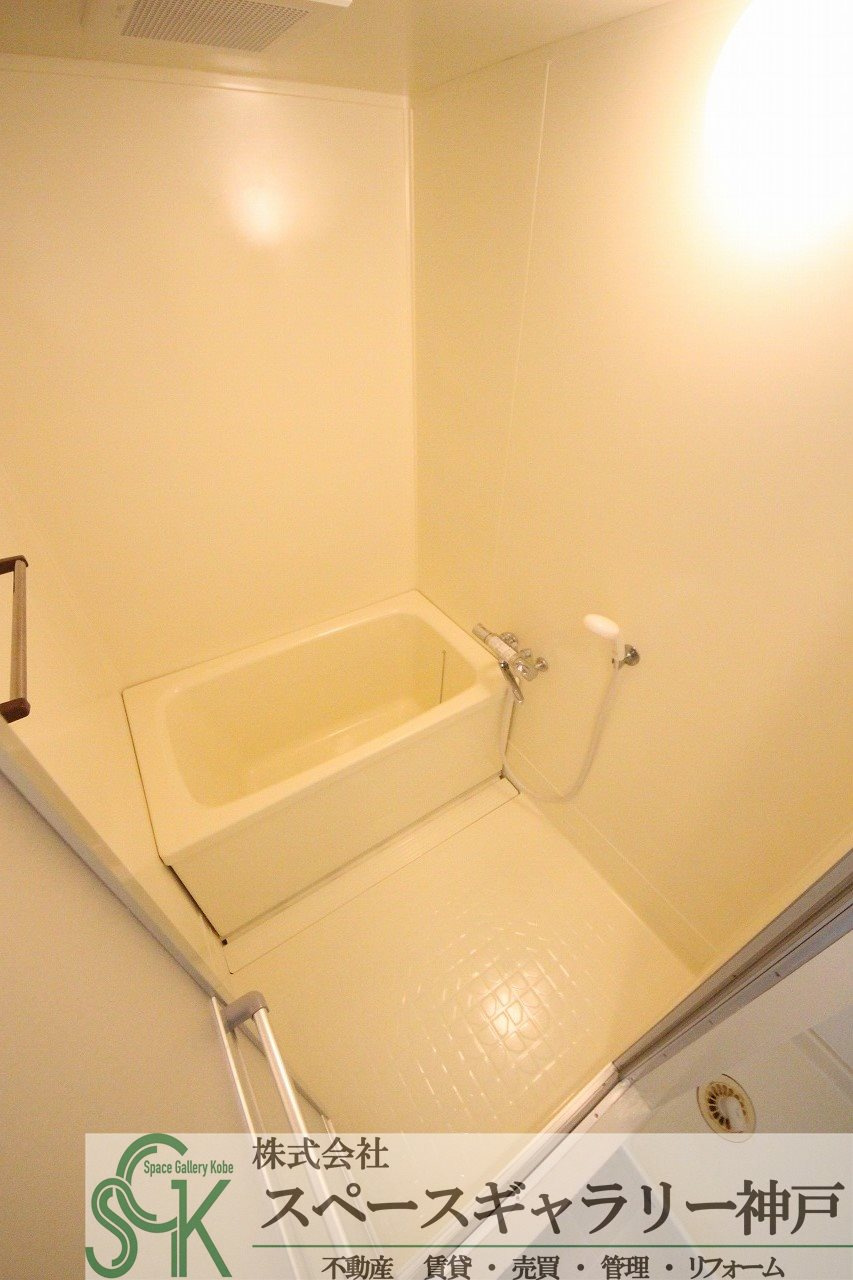ハイムアゼーリアの浴室|※お部屋により仕様が異なる場合があります※