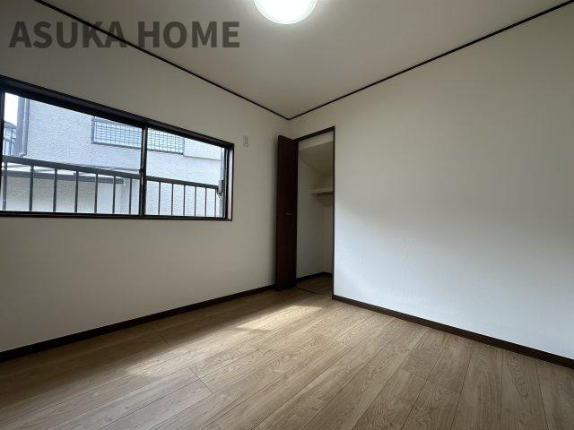 旭区中尾2丁目戸建の洋室|各居室収納があるので子供部屋などにも良さそうです♪