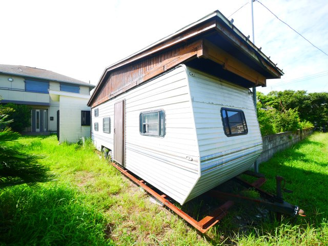山武郡九十九里町真亀　中古戸建の庭|敷地約300坪 ダイワハウス施工軽量鉄骨6SLDK+別棟４K平屋+トレーラーハウス 海まで徒歩約6分