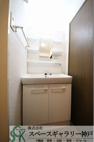 エスポワール西神戸の洗面所|※お部屋により仕様が異なる場合があります※