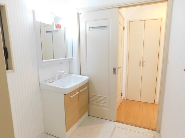 名古屋市中川区東春田２丁目の中古一戸建の独立洗面台|◇洗面脱衣室◇　　洗面台新品交換　（令和８年１月リフォーム済）