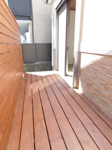 名古屋市中川区東春田２丁目の中古一戸建の庭|◇ウッドデッキ◇　　家族の憩いの場になるウッドデッキ付き♪