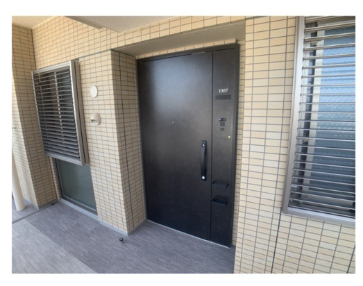 プラウドシティ方南町の玄関