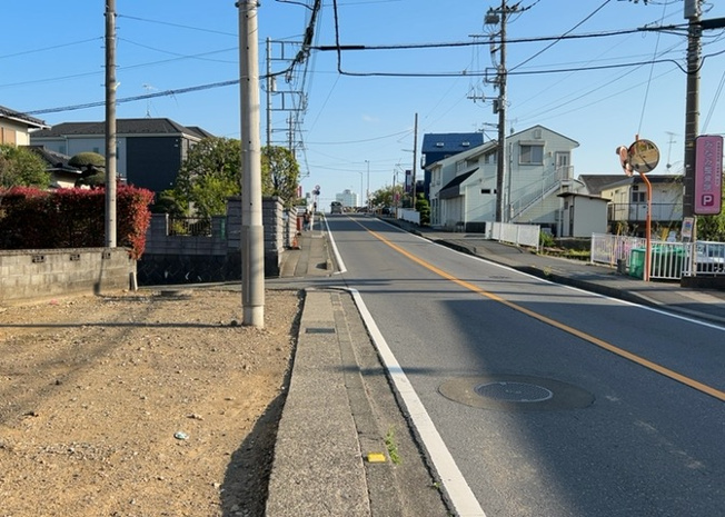【外観】 | 土地の面積＝住宅面積ではありません。建ぺい率の問題などで、土地のある場所によって住宅を建てられる面積は限られています。高さもしかり、「土地」という言葉の中には、建築条件も含まれると考えておきましょう。