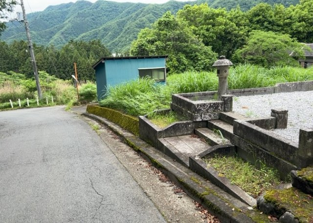 【外観】 | 販売されている全ての土地が、宅地用の土地であるとは限りません。都市計画法に基づき、基本的に住宅を建てることができるのは土地計画区であることに加え、市街化区域として定められている地域のみとなっています。