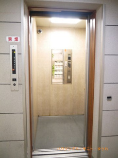 【その他共用部分】 | 勿論エレベーターが備え付けられています。