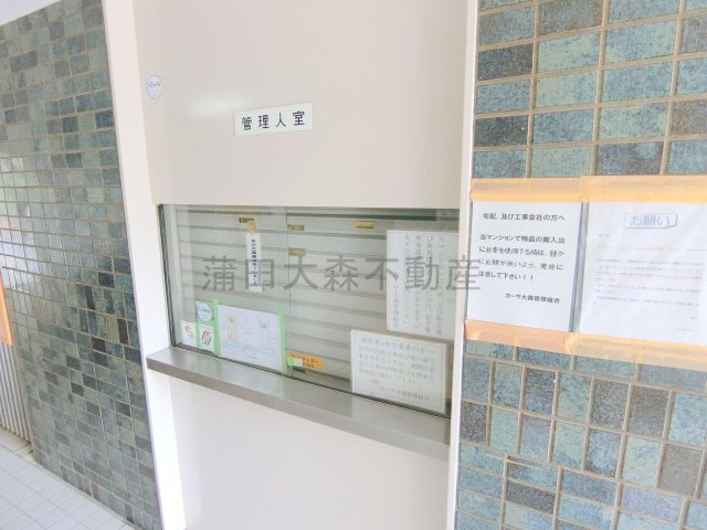 カーサ大森のエントランス