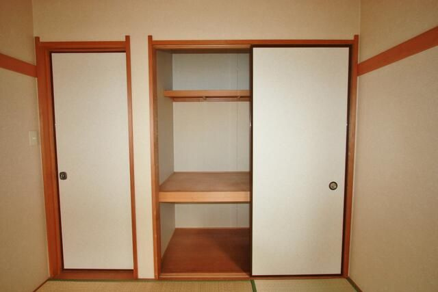 リヴァージュ静の収納