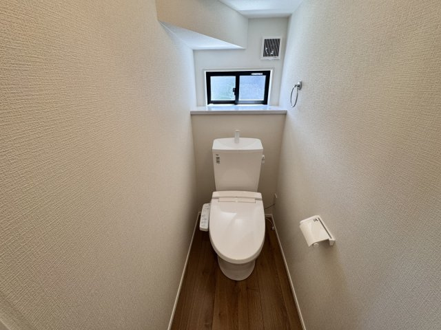 熊本市南区上ノ郷１丁目の新築一戸建のトイレ|1F
