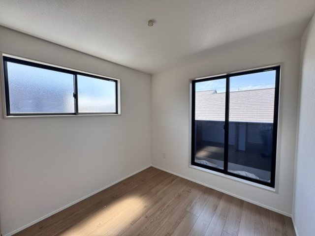 熊本市南区上ノ郷１丁目の新築一戸建の洋室|2F東側5.2帖洋室