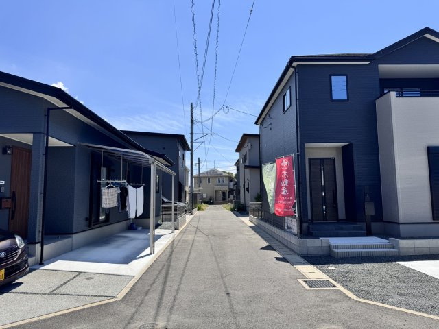 熊本市南区上ノ郷１丁目の新築一戸建の前面道路含む現地写真|北側道路
