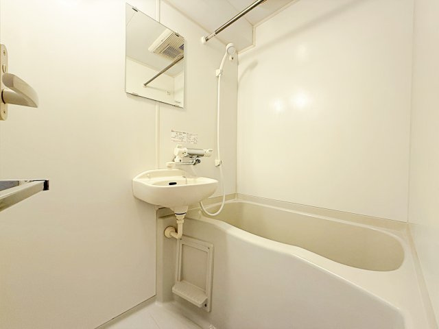 文京区音羽１丁目の賃貸マンションの浴室
