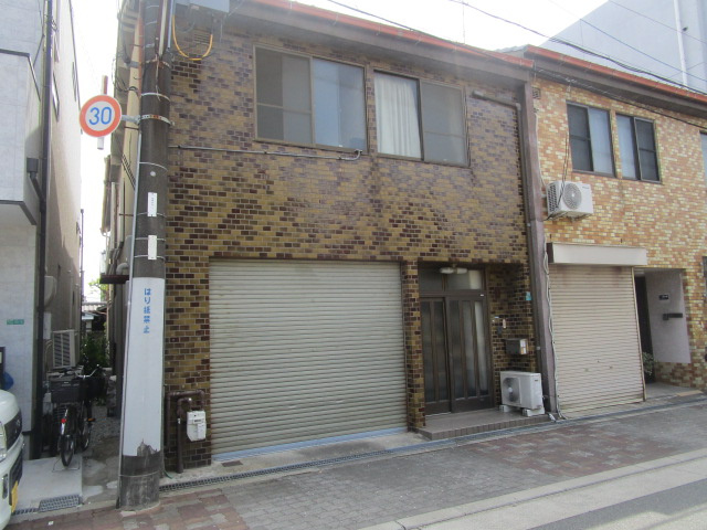 大阪市東成区深江南２丁目の倉庫の外観