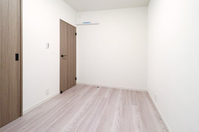 アクトピア北赤羽壱番館の洋室|アクトピア北赤羽壱番館：約５．０帖の洋室にはクローゼットが付いております！