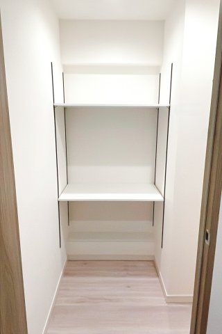 アクトピア北赤羽壱番館の玄関|アクトピア北赤羽壱番館：玄関・廊下にはマルチクローゼットも付いております！