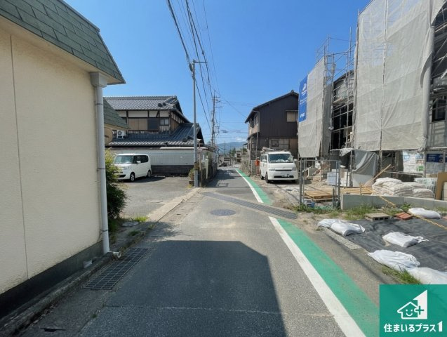 ★大津市南志賀　新築一戸建ての前面道路含む現地写真|周辺は落ち着いた街並みの住宅地！子育てがしやすい住環境です！まだ未完成ですが、現地でしかわからない事もございます。是非一度ご覧ください。
