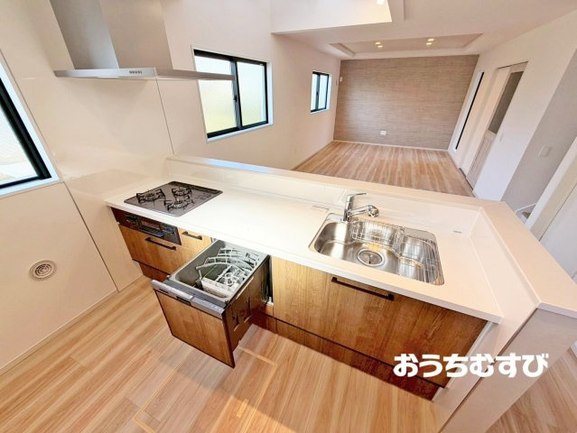 春日井市弥生町2期(全2棟）のキッチン