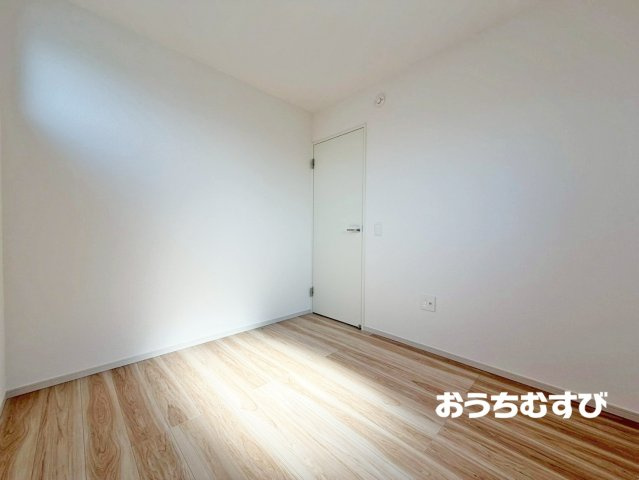 春日井市弥生町2期(全2棟）の洋室