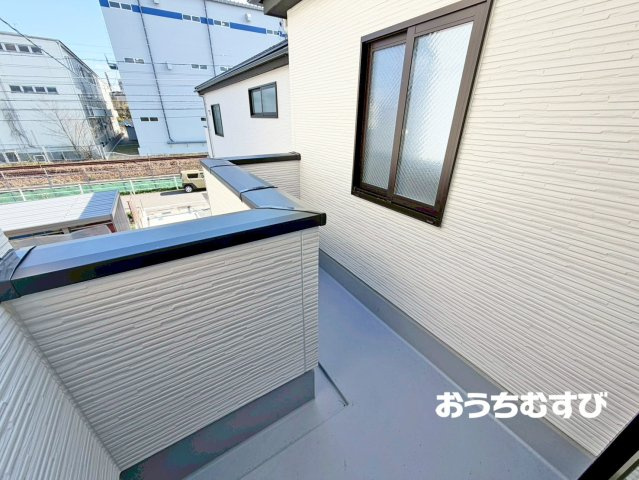 春日井市弥生町2期(全2棟）のバルコニー