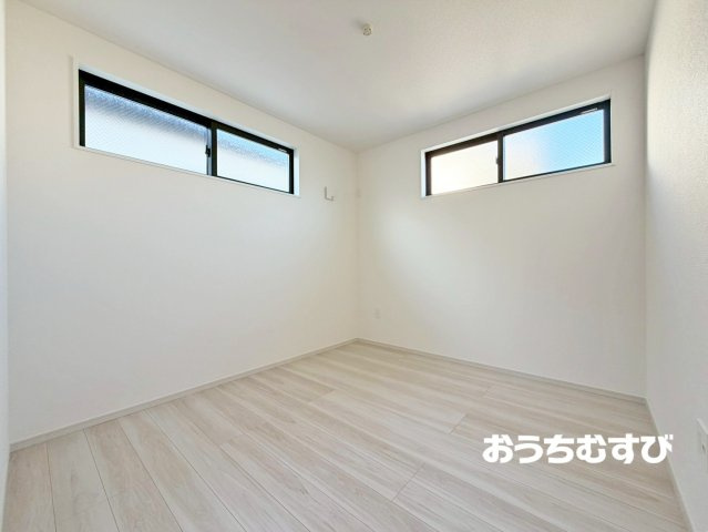 春日井市弥生町2期(全2棟）の洋室