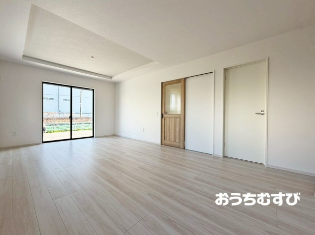 春日井市弥生町2期(全2棟）の居間・リビング