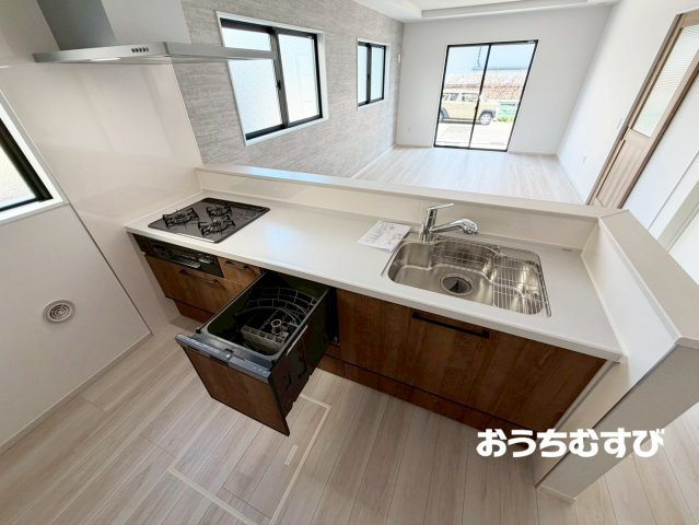 春日井市弥生町2期(全2棟）のキッチン