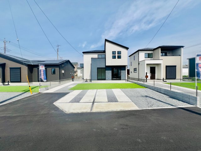 太田市新田上江田町の外観|駐車スペース３台以上可◎