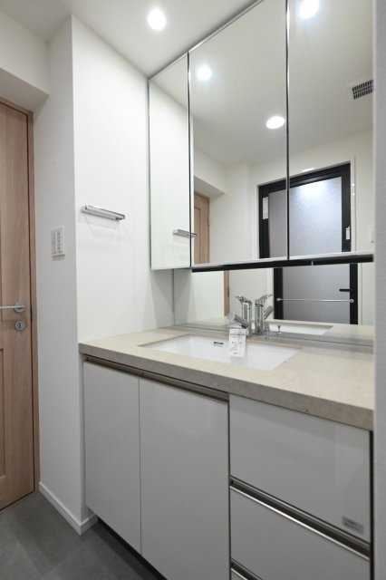 【独立洗面台】