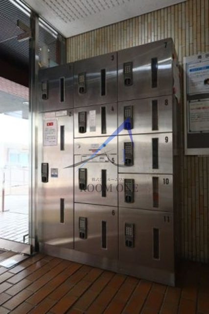 三田富洋ハイツのその他共用部分|宅配ボックスです。