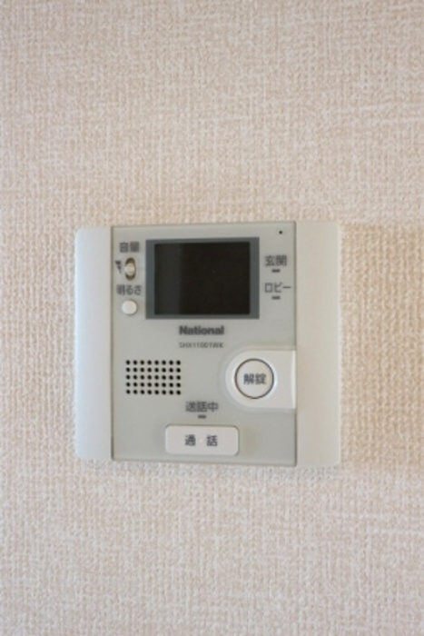 グランドソレイユ Ａ棟のセキュリティ|モニター付インターホン
